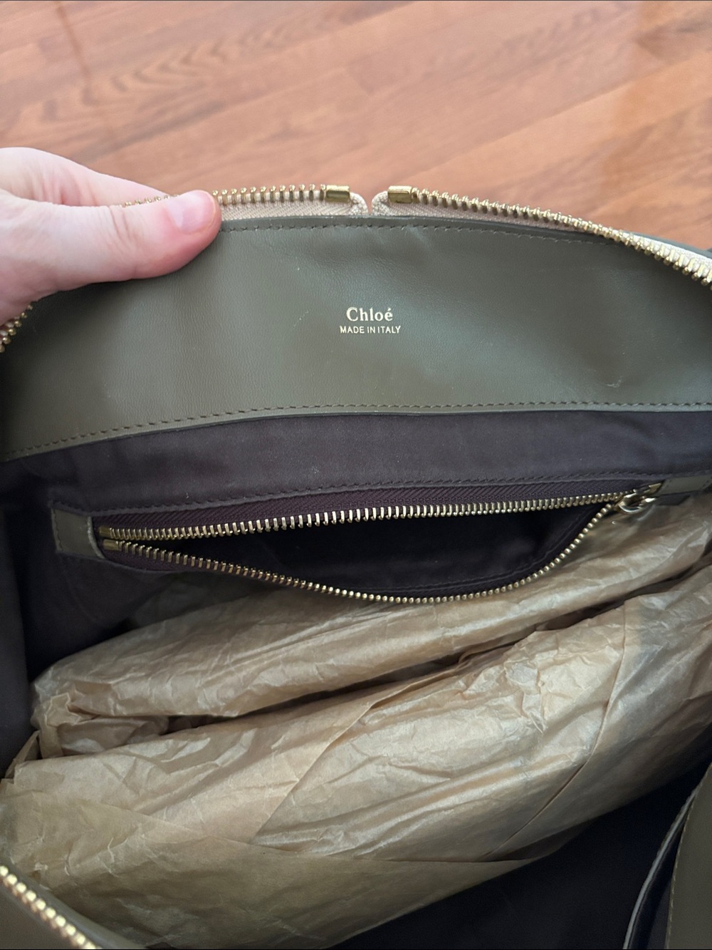 Chloe Bayleigh Leather Top-Handle Shoulder Bag with Gold Hardware - Picture 10 of 16